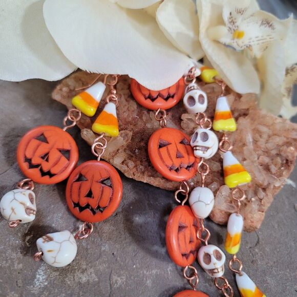 Halloween Themed Bracelet Sets - Picture 1 of 5